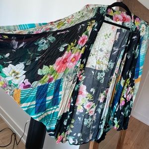 Akemi Kim Anthropologie kimono printed one size fits all